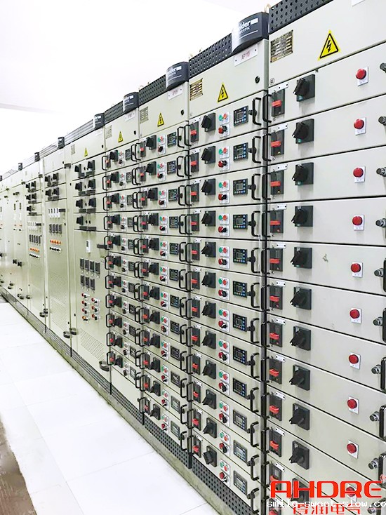 Blokset低压配电柜.jpg Blokset低压配电柜.jpg